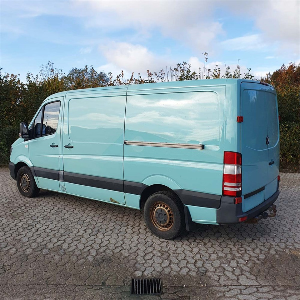 Mercedes 213 CTI - Skåpbil: bild 4 Mercedes 213 CTI - Skåpbil: bild 4