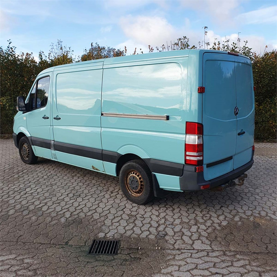 Mercedes 213 CTI - Skåpbil: bild 5 Mercedes 213 CTI - Skåpbil: bild 5