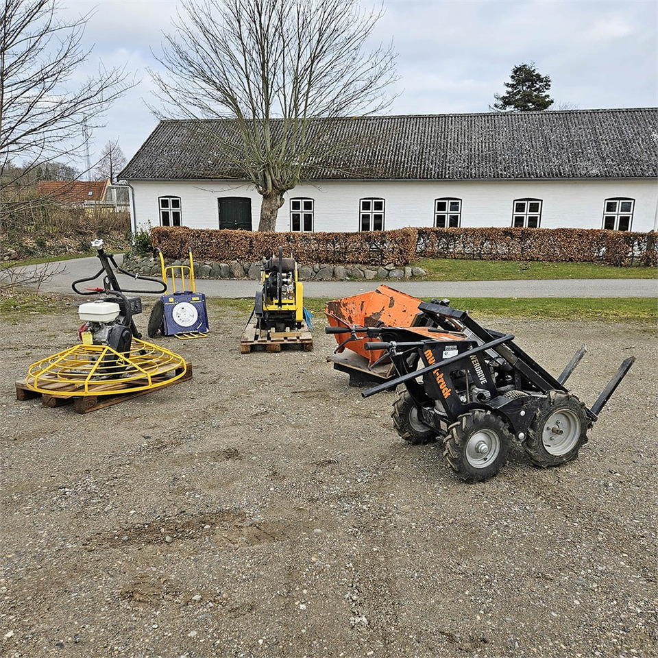 Muck-Truck Multilift - Minitippbil: bild 1 Muck-Truck Multilift - Minitippbil: bild 1