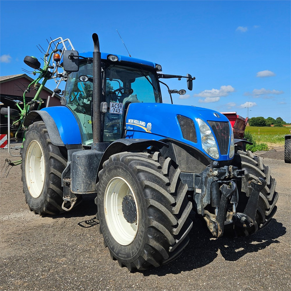 New Holland T7.235 Power Command - Traktor: bild 1 New Holland T7.235 Power Command - Traktor: bild 1