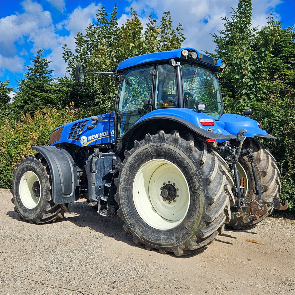 New Holland T8.390 - Traktor: bild 3 New Holland T8.390 - Traktor: bild 3