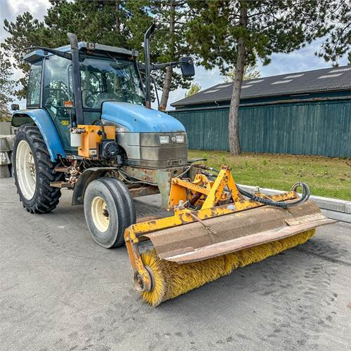 New Holland TS90 - Traktor: bild 1 New Holland TS90 - Traktor: bild 1