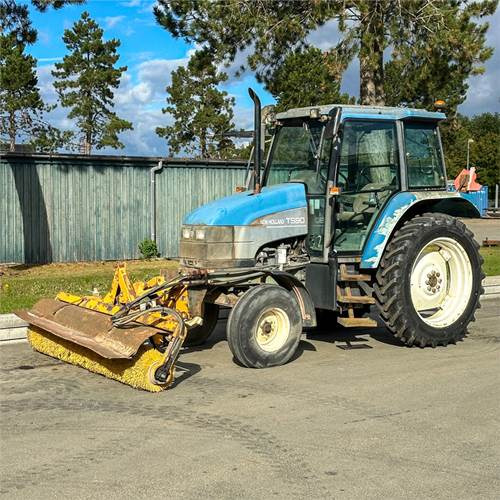 New Holland TS90 - Traktor: bild 4 New Holland TS90 - Traktor: bild 4