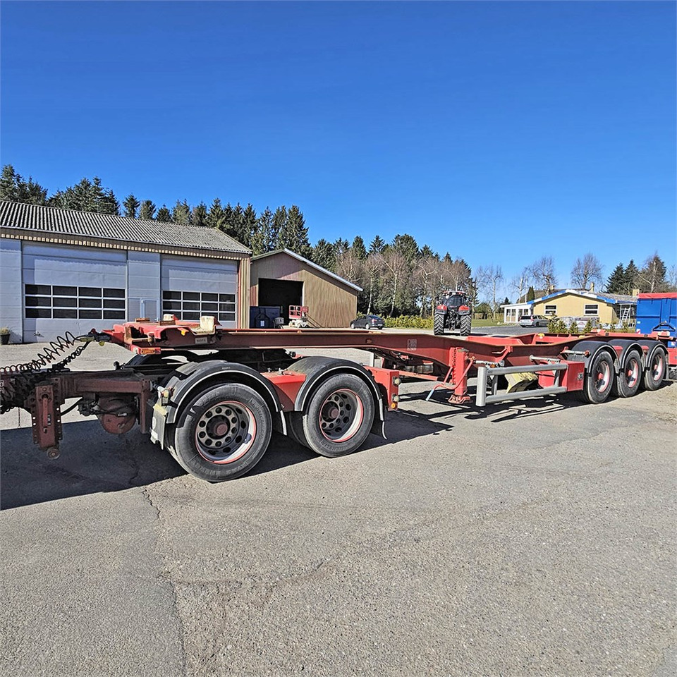 Nopa TSC 400 - Containerbil/ Växelflak semitrailer: bild 1 Nopa TSC 400 - Containerbil/ Växelflak semitrailer: bild 1