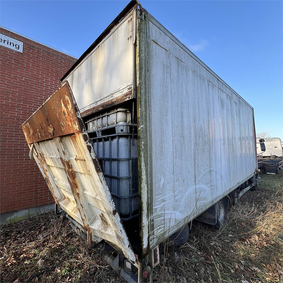 Renault 220 - Lastbil med skåp: bild 4 Renault 220 - Lastbil med skåp: bild 4