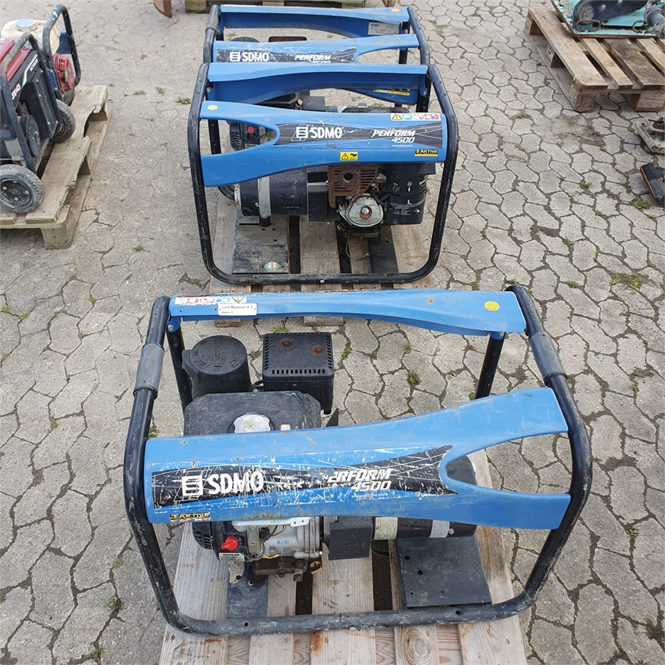 SDMO 4500 - Elgenerator: bild 1 SDMO 4500 - Elgenerator: bild 1