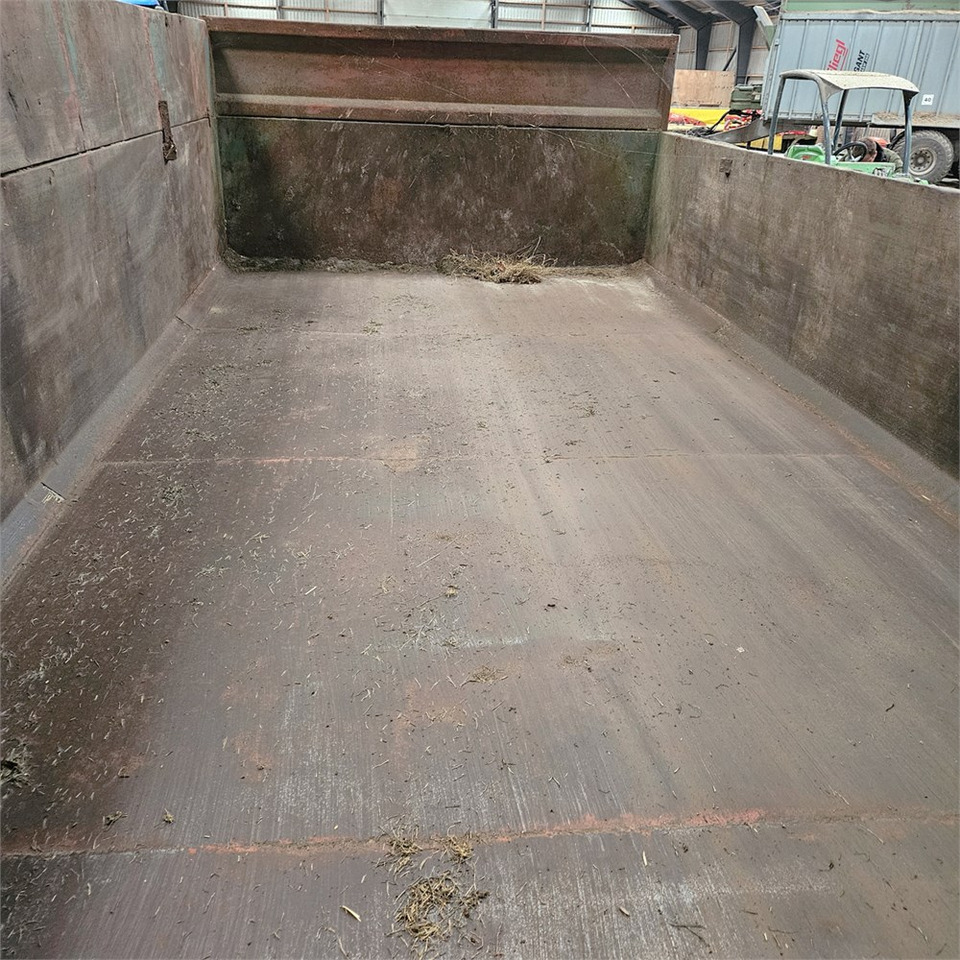 Scan-Agro STBT 11 - Tippvagn för lantbruk: bild 5 Scan-Agro STBT 11 - Tippvagn för lantbruk: bild 5