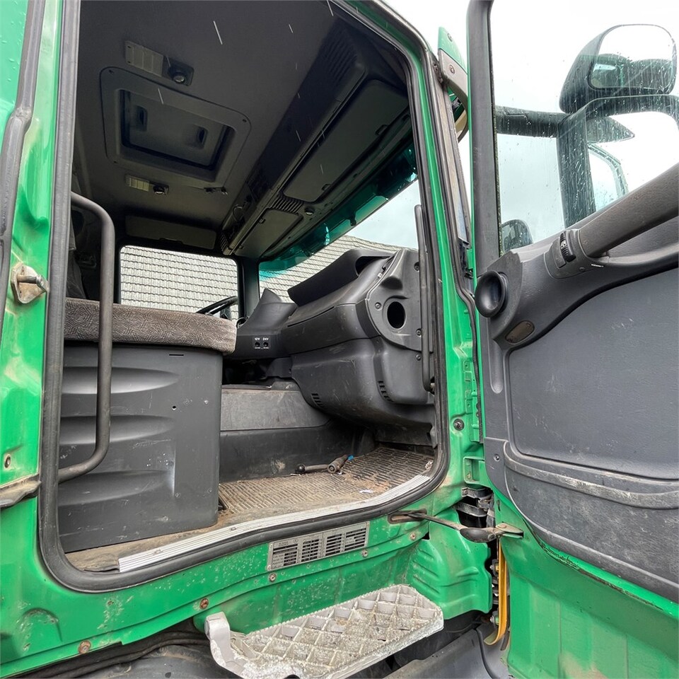 Flakbil Scania 124G: bild 29 Flakbil Scania 124G: bild 29