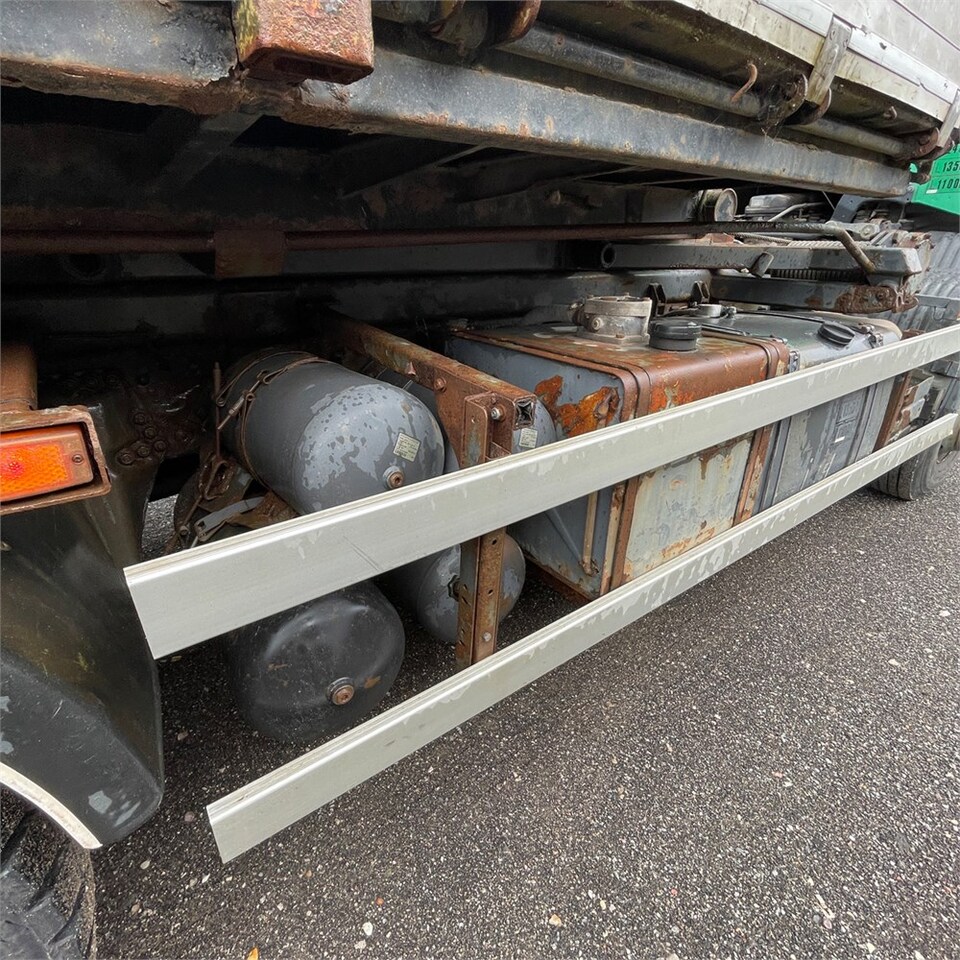 Flakbil Scania 124G: bild 34 Flakbil Scania 124G: bild 34