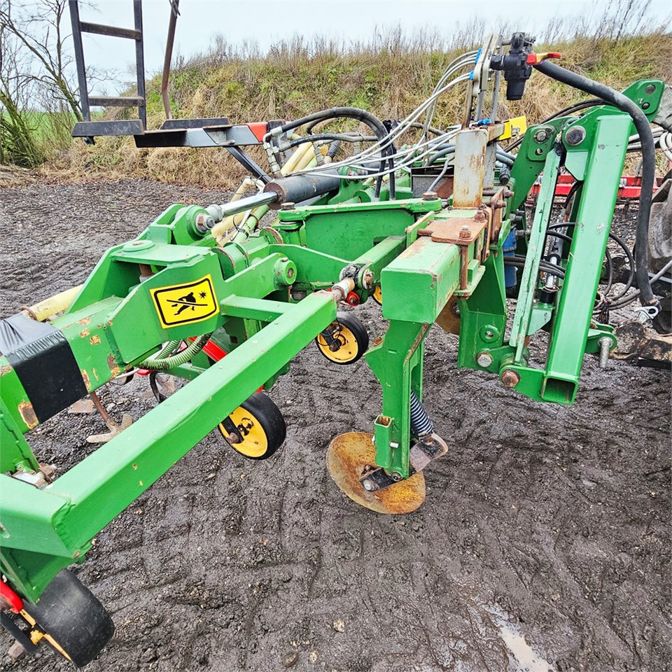 Thyregod Tim - 8 rows - Maskin för sådd: bild 4 Thyregod Tim - 8 rows - Maskin för sådd: bild 4