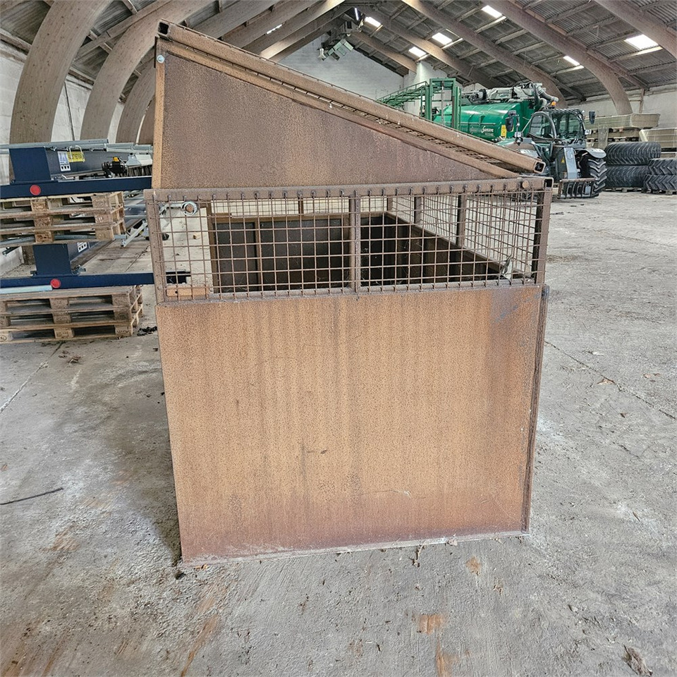 Unknown Unknown - Utrustning för uppfödnings: bild 2 Unknown Unknown - Utrustning för uppfödnings: bild 2