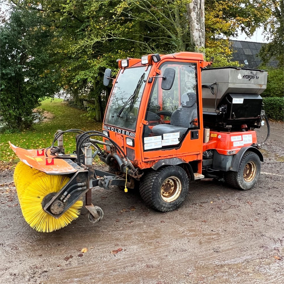 Holder C2.42 D - Utility/ Specialfordon: bild 1 Holder C2.42 D - Utility/ Specialfordon: bild 1