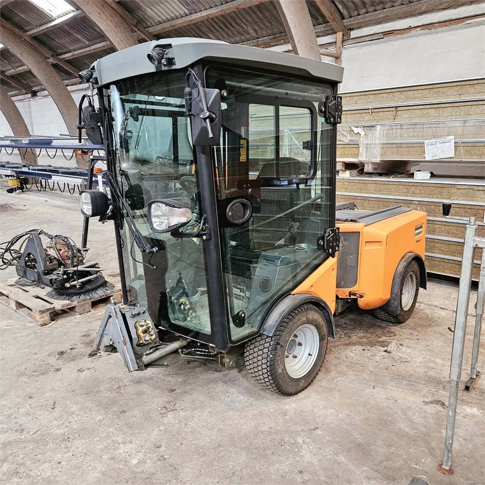 Kärcher PF-C MIC42 - Utility/ Specialfordon: bild 3 Kärcher PF-C MIC42 - Utility/ Specialfordon: bild 3