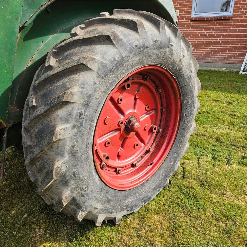 Traktor Volvo BM T55: bild 47 Traktor Volvo BM T55: bild 47