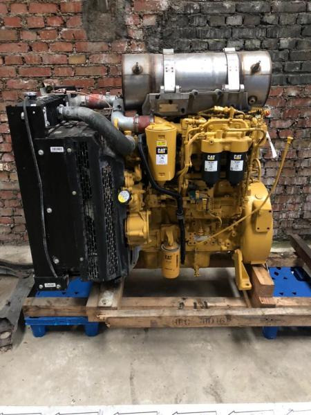 CATERPILLAR 4 CYLINDRES - Motor för Byggmaskiner: bild 1 CATERPILLAR 4 CYLINDRES - Motor för Byggmaskiner: bild 1