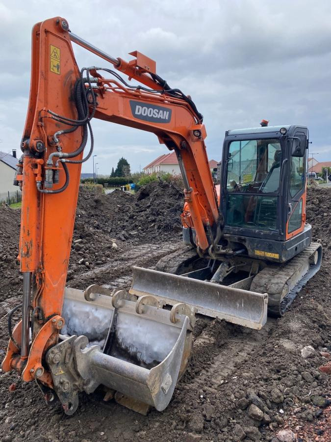 Doosan DX 62R-3 - Minigrävmaskin: bild 3 Doosan DX 62R-3 - Minigrävmaskin: bild 3