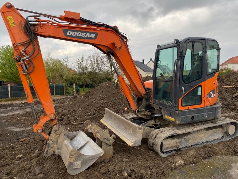 Doosan DX 62R-3 - Minigrävmaskin: bild 1 Doosan DX 62R-3 - Minigrävmaskin: bild 1