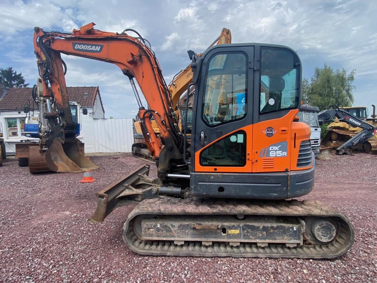 Doosan DX 85R-3 - Minigrävmaskin: bild 1 Doosan DX 85R-3 - Minigrävmaskin: bild 1