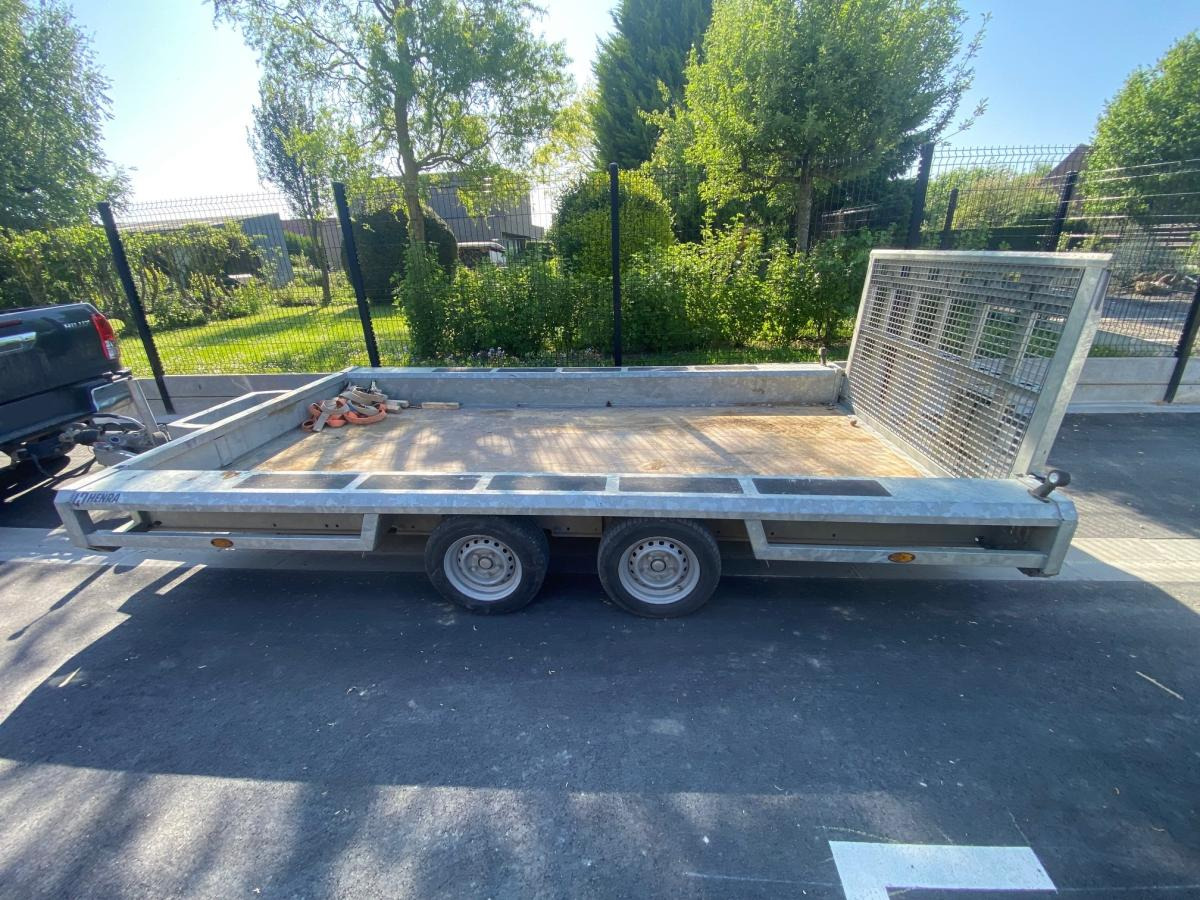 HENRA 2 ESSIEUX - Maskinsläp: bild 1 HENRA 2 ESSIEUX - Maskinsläp: bild 1