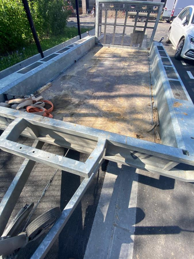 HENRA 2 ESSIEUX - Maskinsläp: bild 4 HENRA 2 ESSIEUX - Maskinsläp: bild 4