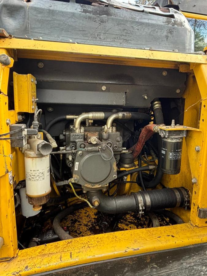 Bandgrävare Komatsu PC 190NLC-8: bild 12