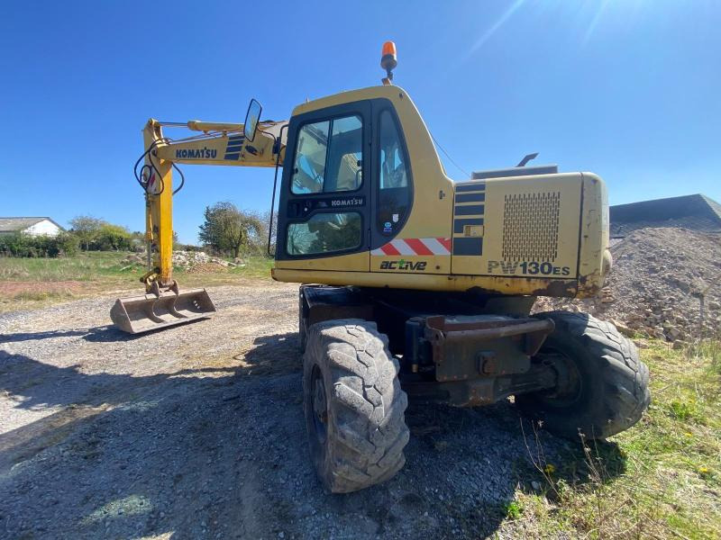 Komatsu PW 130ES-6K - Grävmaskin på däck: bild 3 Komatsu PW 130ES-6K - Grävmaskin på däck: bild 3