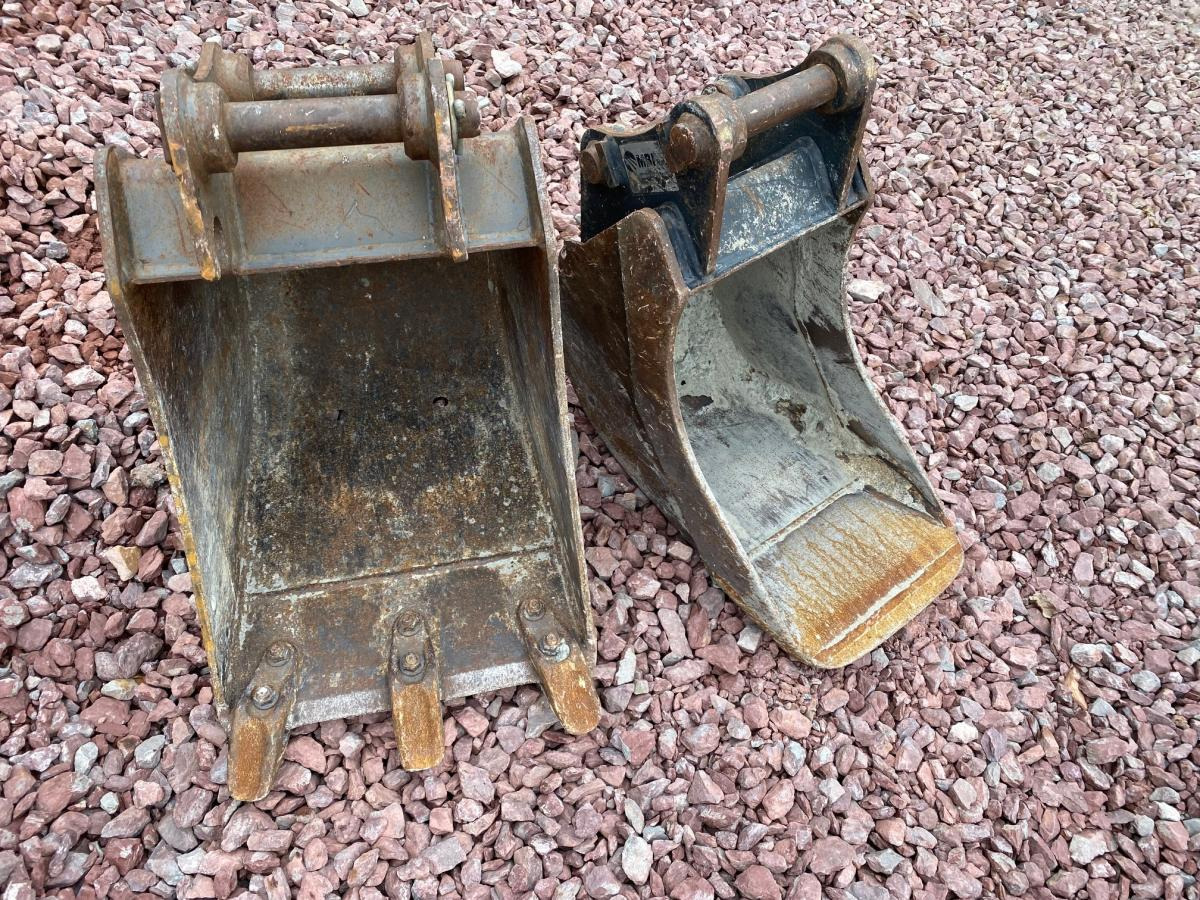 VOLVO 30CM - Grävmaskinsskopa: bild 1 VOLVO 30CM - Grävmaskinsskopa: bild 1