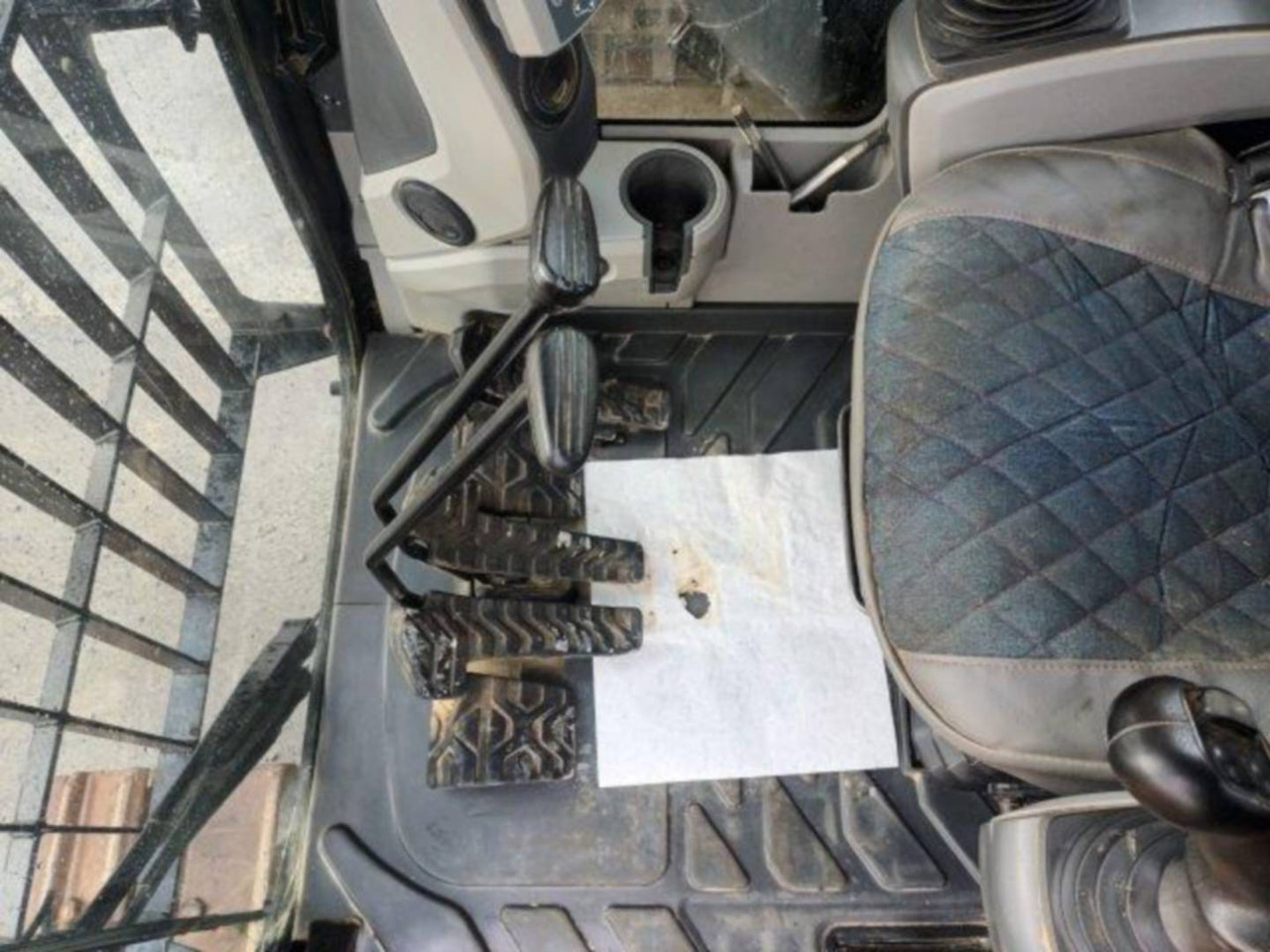 Bandgrävare CAT 374F: bild 26