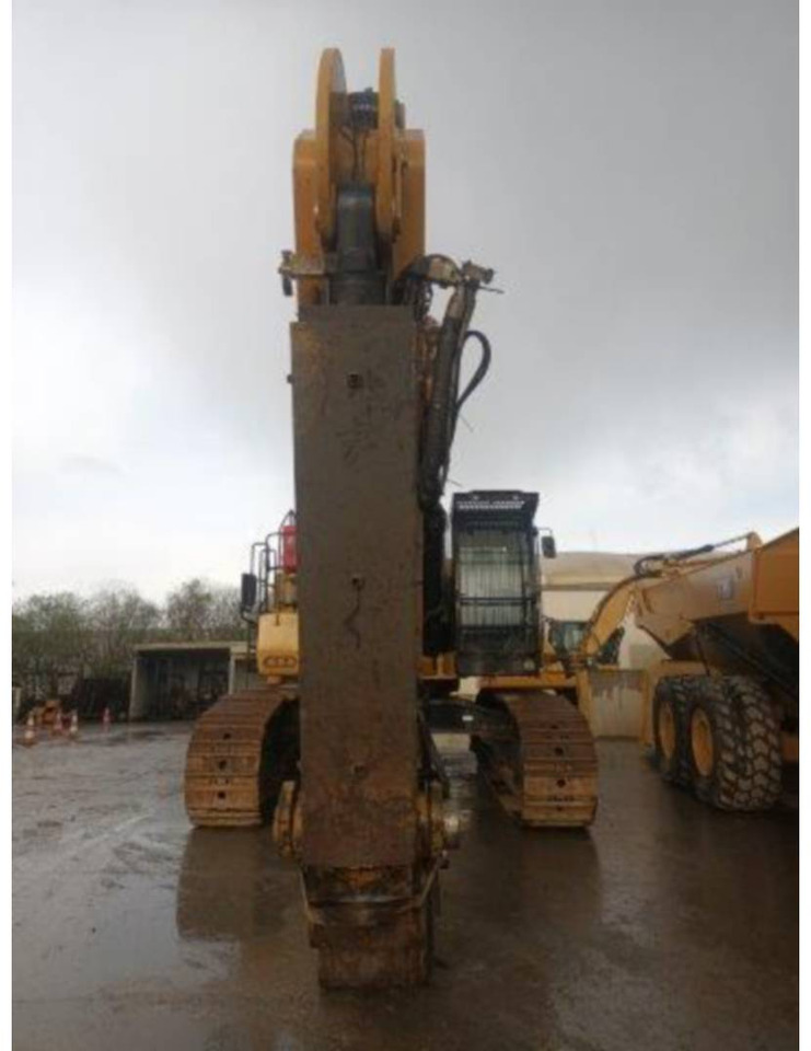 Bandgrävare CAT 374F: bild 22