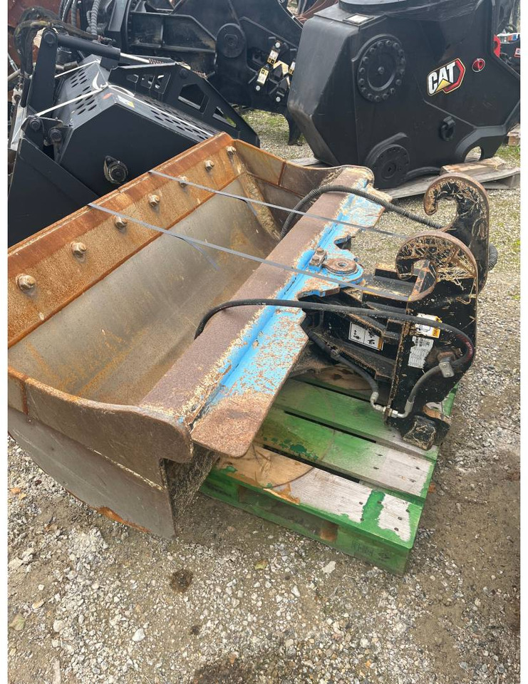 CAT CW20S/1800MM/0.6M3 - Grävmaskinsskopa: bild 1 CAT CW20S/1800MM/0.6M3 - Grävmaskinsskopa: bild 1