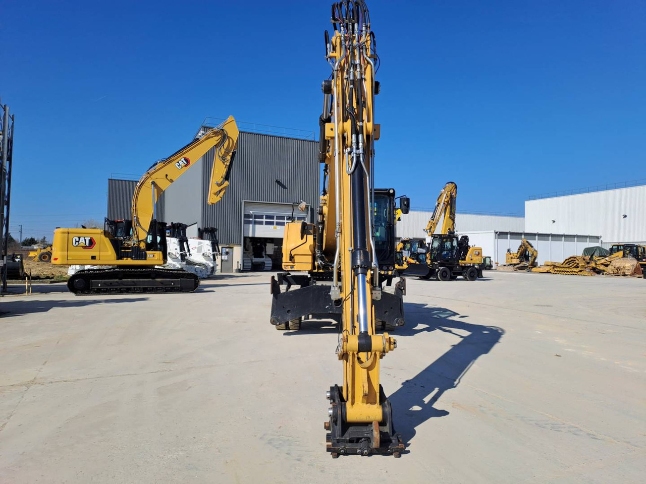 CAT MH3024 - Grävmaskin på däck: bild 4 CAT MH3024 - Grävmaskin på däck: bild 4