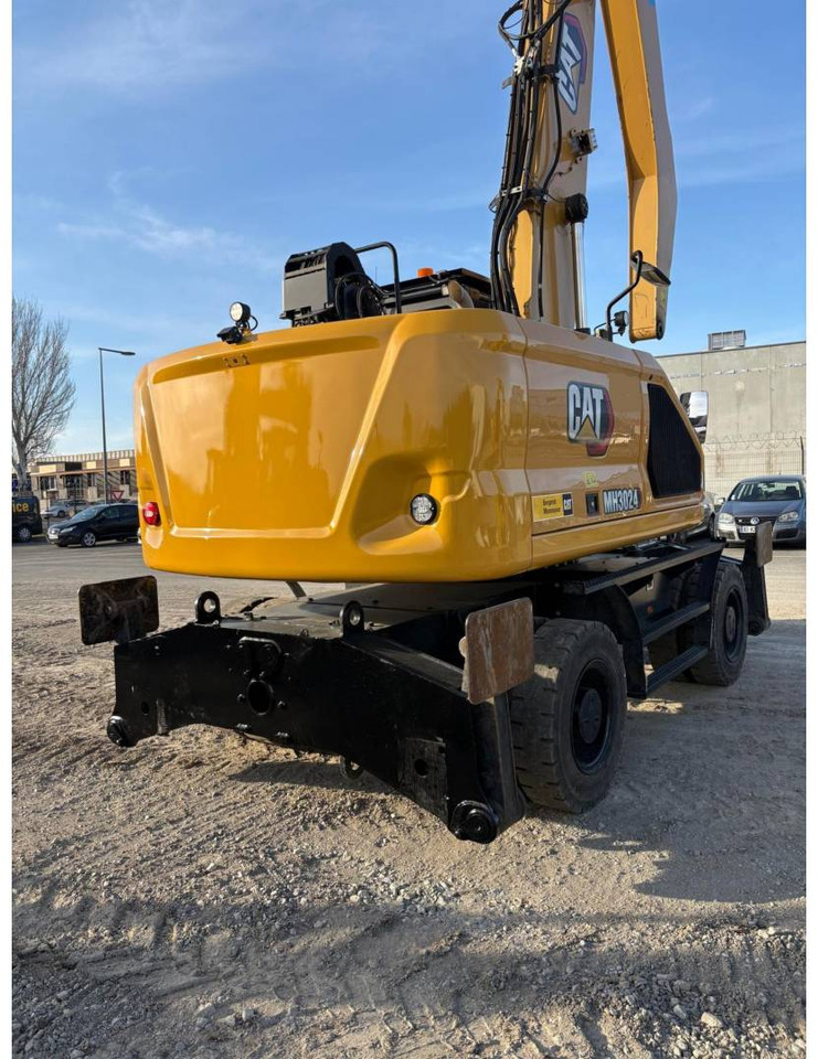 CAT MH3024 - Grävmaskin på däck: bild 3 CAT MH3024 - Grävmaskin på däck: bild 3
