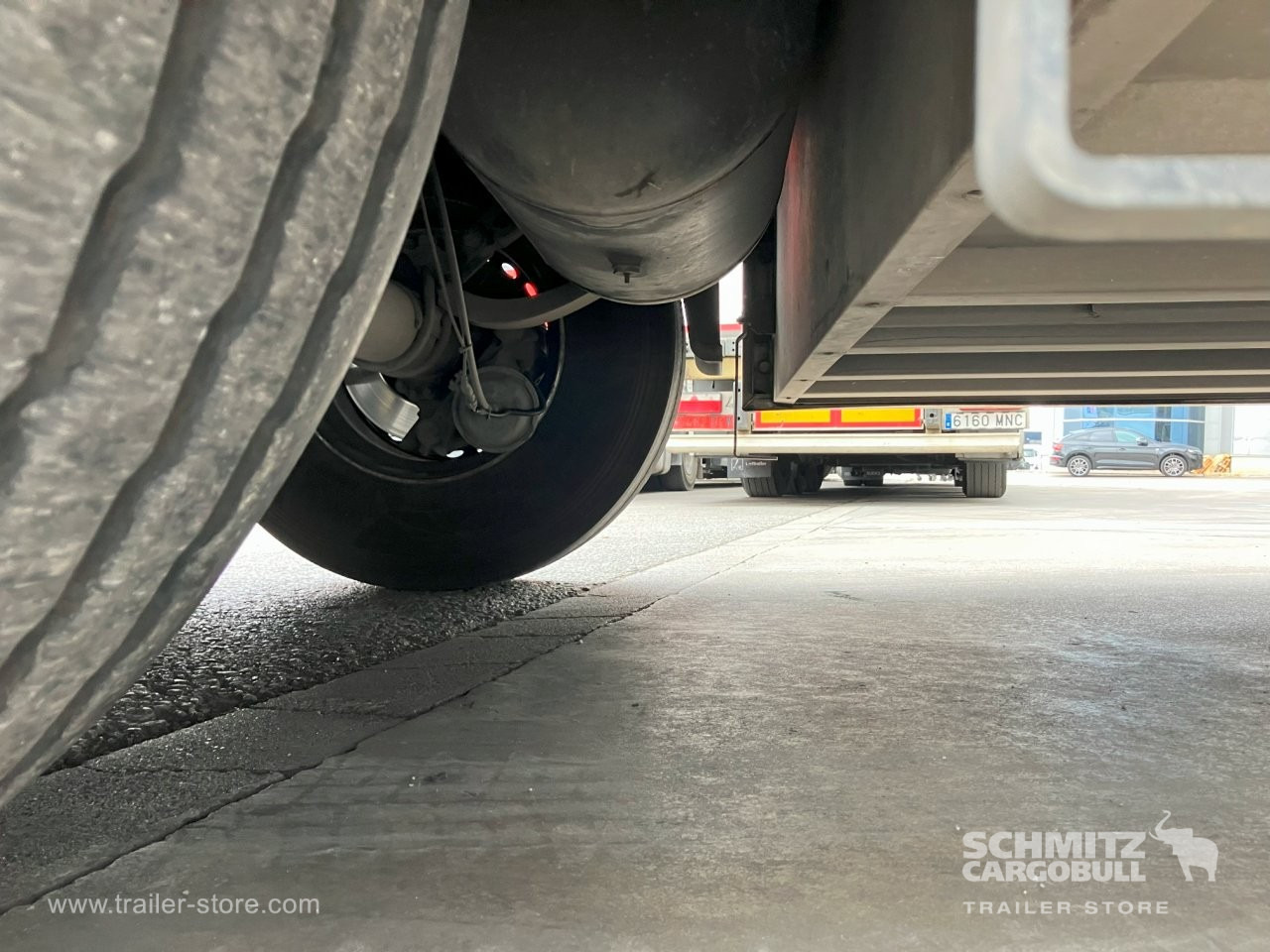 SCHMITZ Semiremolque Frigo Standard - Isotermiska semitrailer: bild 5 SCHMITZ Semiremolque Frigo Standard - Isotermiska semitrailer: bild 5