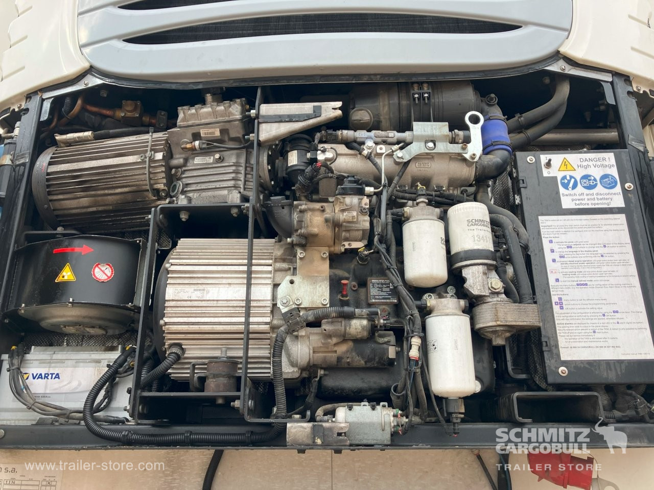SCHMITZ Semiremolque Frigo Standard - Isotermiska semitrailer: bild 4 SCHMITZ Semiremolque Frigo Standard - Isotermiska semitrailer: bild 4