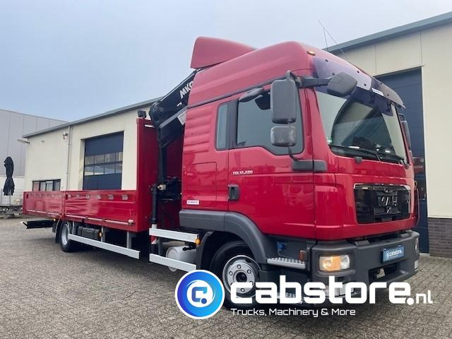 MAN TGL 12.220 4x2 BL Kraanwagen + open laadbak - Euro 5 - Handgeschakeld 6 speed - 6 Cilinder motor - MKG Laadkraan met afstandsbediening - Laadbak 690 cm lang! - Zeer nette MAN - Kranbil: bild 4 MAN TGL 12.220 4x2 BL Kraanwagen + open laadbak - Euro 5 - Handgeschakeld 6 speed - 6 Cilinder motor - MKG Laadkraan met afstandsbediening - Laadbak 690 cm lang! - Zeer nette MAN - Kranbil: bild 4
