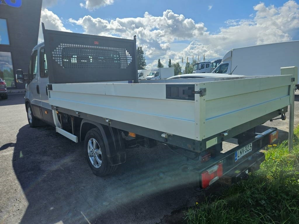 Iveco Daily 35S18, 7hlö kevyt ka  - Transportbil med flak, Dubbelhytt transportbil: bild 5 Iveco Daily 35S18, 7hlö kevyt ka  - Transportbil med flak, Dubbelhytt transportbil: bild 5