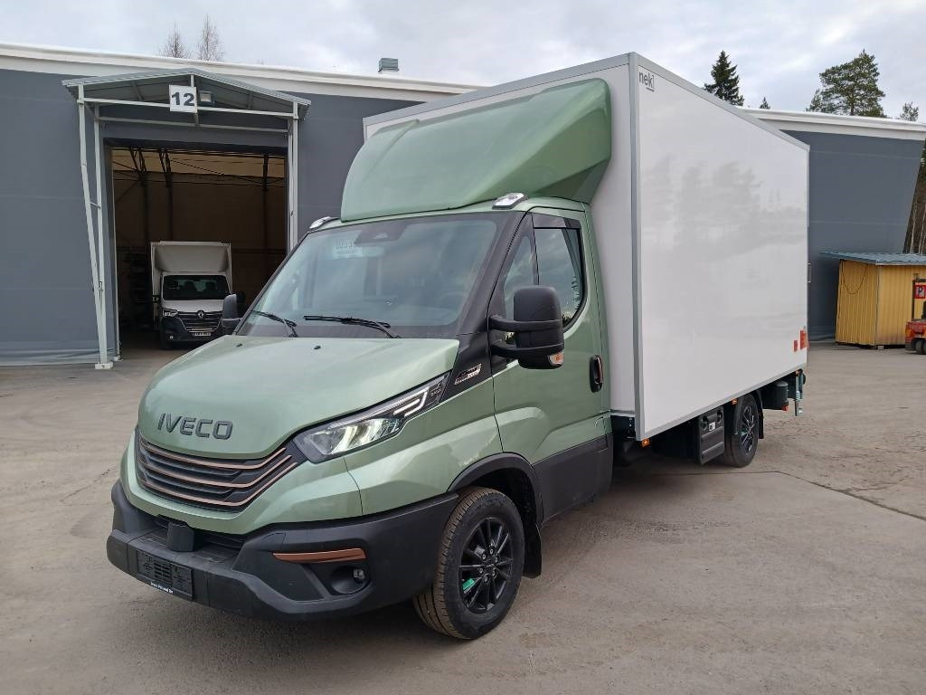 Iveco Daily 35S18A8 - Skåpbil: bild 1 Iveco Daily 35S18A8 - Skåpbil: bild 1