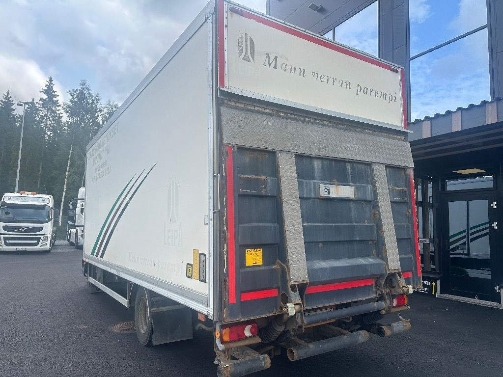 Iveco Eurocargo 100 E22 - Lastbil med skåp: bild 4 Iveco Eurocargo 100 E22 - Lastbil med skåp: bild 4