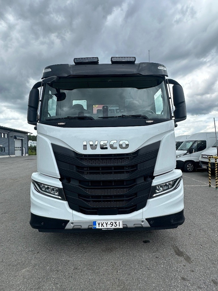 Iveco S-Way AD 260S48 - Kranbil: bild 2 Iveco S-Way AD 260S48 - Kranbil: bild 2