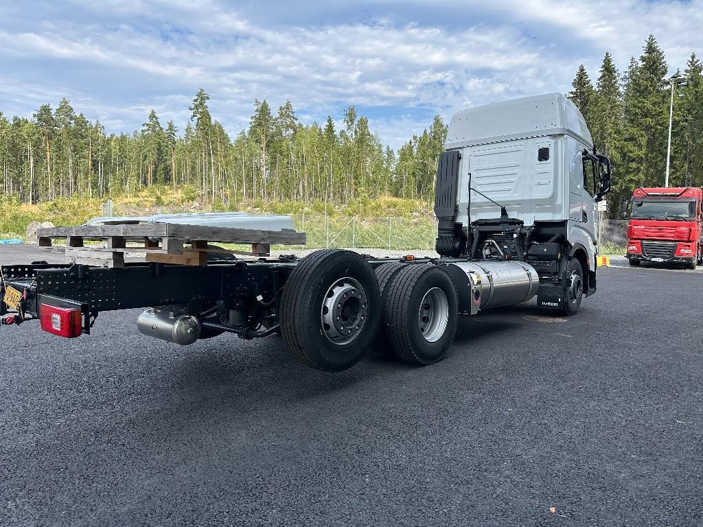 Iveco S-Way AS26S50 NP 2xLNG 6x2*4 - Chassi lastbil: bild 4 Iveco S-Way AS26S50 NP 2xLNG 6x2*4 - Chassi lastbil: bild 4