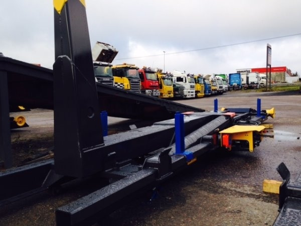 Jimeca Koukkulaite 20t - Kroklastväxlar/ Lyftdumper: bild 1 Jimeca Koukkulaite 20t - Kroklastväxlar/ Lyftdumper: bild 1