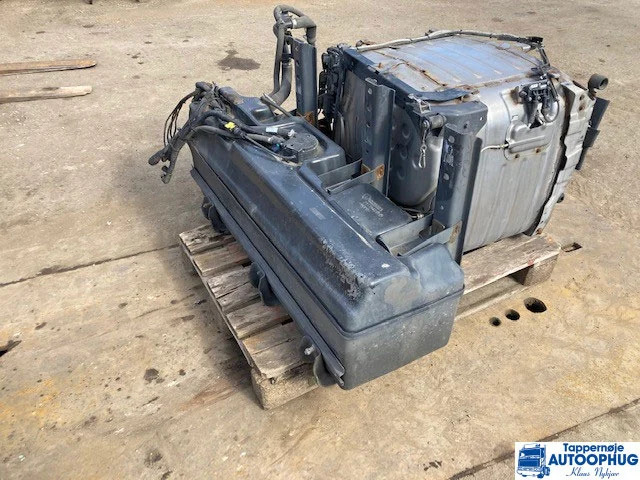 Scania 2173142 Adblue tank - AdBlue tank för Lastbil: bild 1 Scania 2173142 Adblue tank - AdBlue tank för Lastbil: bild 1