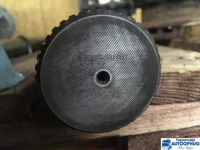 Scania R885 stikaksel P/N: 1796906 / 1796908 - Differential för Lastbil: bild 2 Scania R885 stikaksel P/N: 1796906 / 1796908 - Differential för Lastbil: bild 2