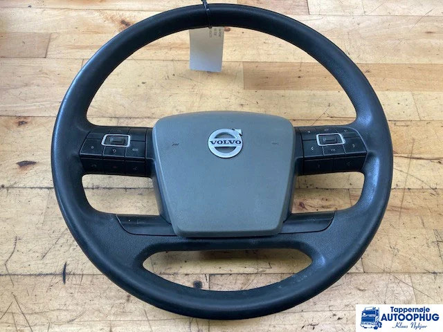 Volvo Steering wheel Volvo 22375510 - Hytt och interiör för Lastbil: bild 1 Volvo Steering wheel Volvo 22375510 - Hytt och interiör för Lastbil: bild 1