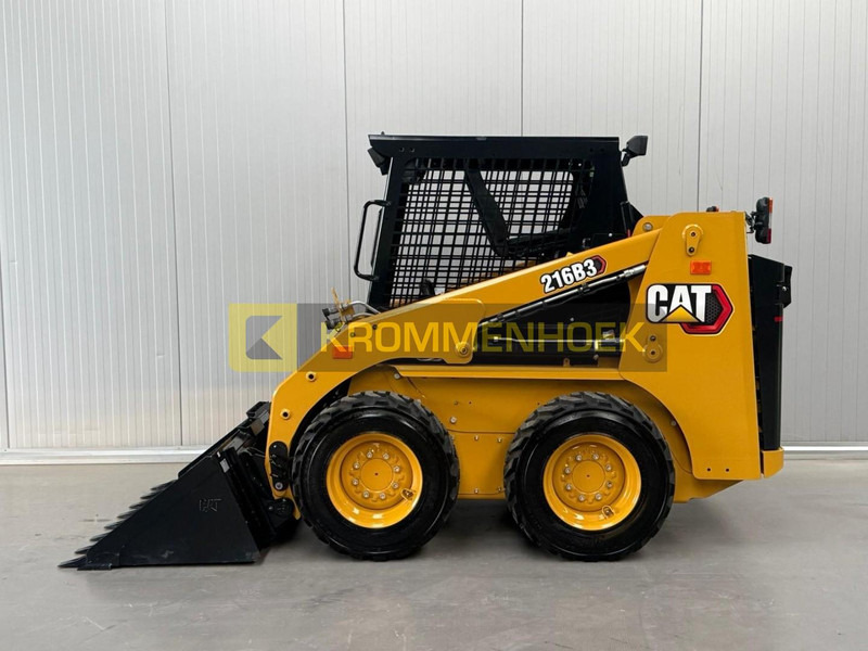 Caterpillar 216 B3 - Kompaktlastare/ Slirstyrda lastare: bild 1 Caterpillar 216 B3 - Kompaktlastare/ Slirstyrda lastare: bild 1