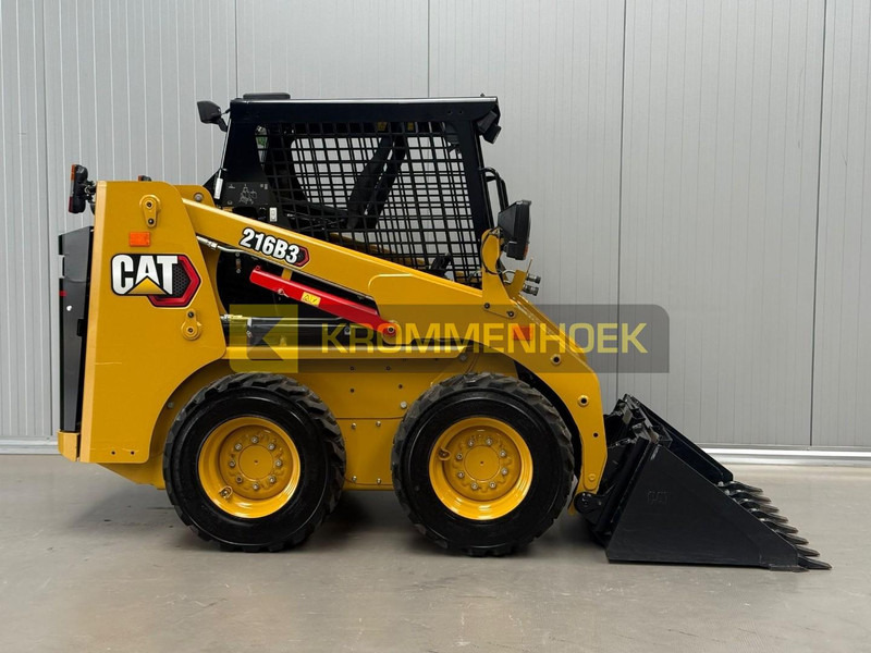 Caterpillar 216 B3 - Kompaktlastare/ Slirstyrda lastare: bild 5 Caterpillar 216 B3 - Kompaktlastare/ Slirstyrda lastare: bild 5