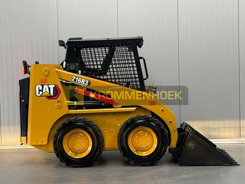 Caterpillar 216 B3 - Kompaktlastare/ Slirstyrda lastare: bild 5 Caterpillar 216 B3 - Kompaktlastare/ Slirstyrda lastare: bild 5