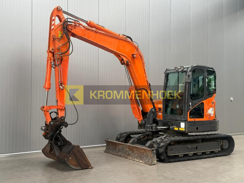 Doosan DX 85R-3 - Minigrävmaskin: bild 2 Doosan DX 85R-3 - Minigrävmaskin: bild 2