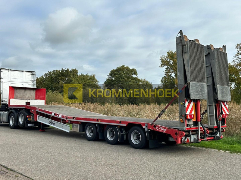 Fliegl Semi dieplader - Låg lastare semitrailer: bild 1 Fliegl Semi dieplader - Låg lastare semitrailer: bild 1