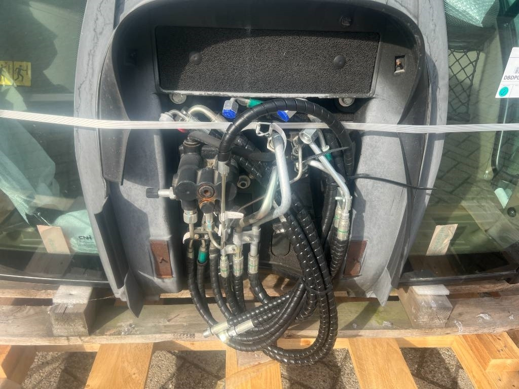 Case MAXXUM / PUMA - Hytt för Lantbruksmaskiner: bild 5 Case MAXXUM / PUMA - Hytt för Lantbruksmaskiner: bild 5